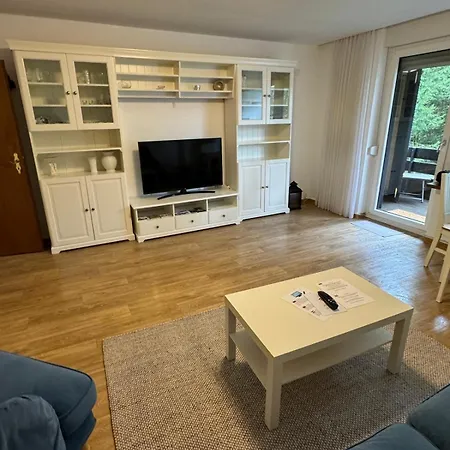 An Der Skipiste 800 Meter Bis Moeppis Huette *